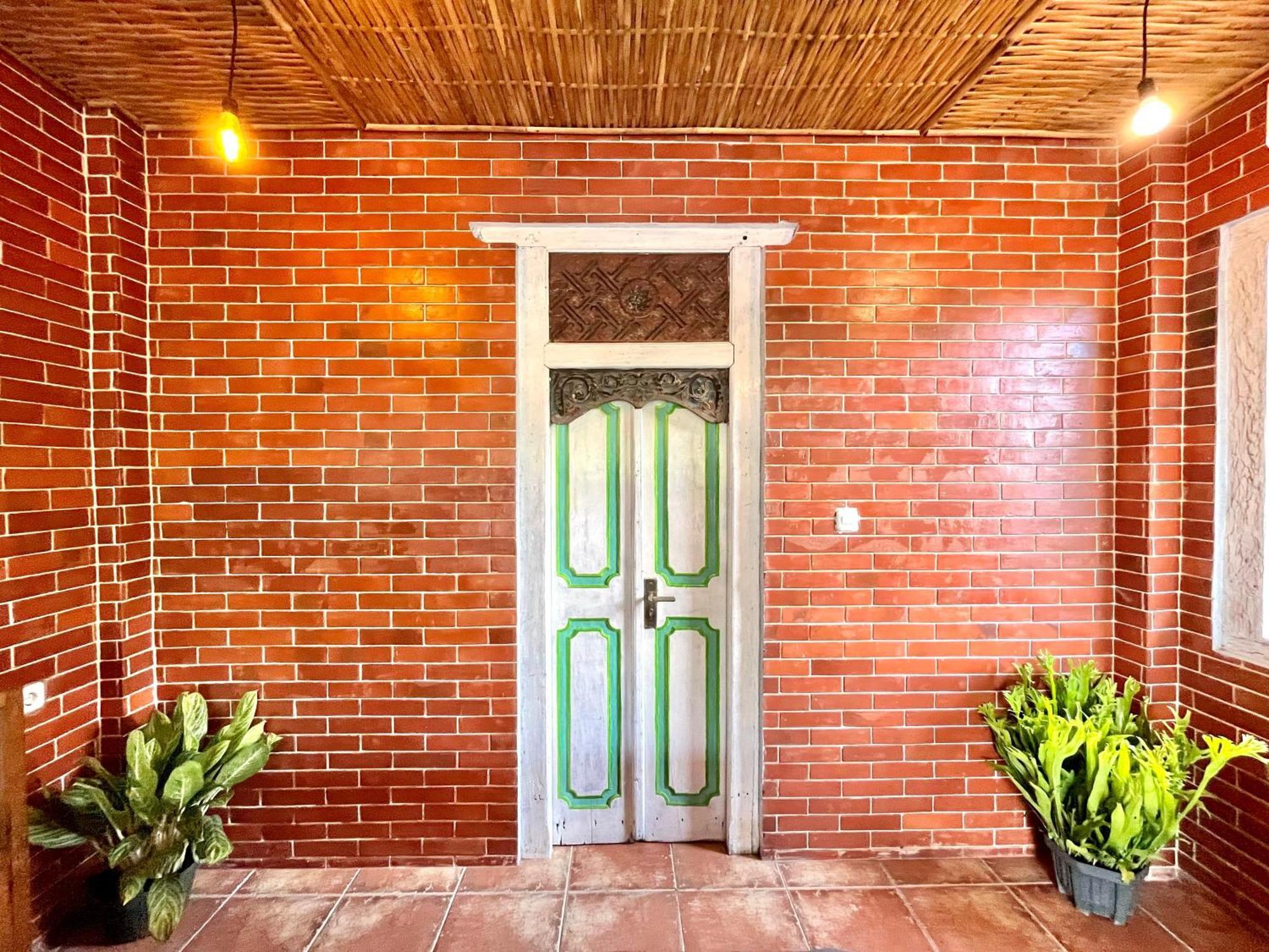 Pondok Isoke Bunggalow Banyuwangi  Exterior photo